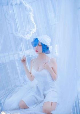 小蜜桃的春潮1_BD免费观看