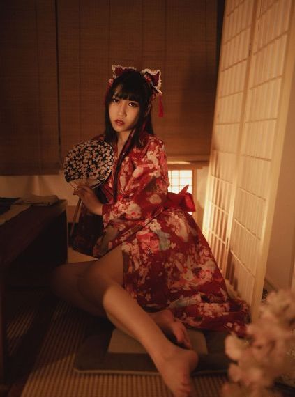 日本视频网站www色怡红院_720电影免费在线